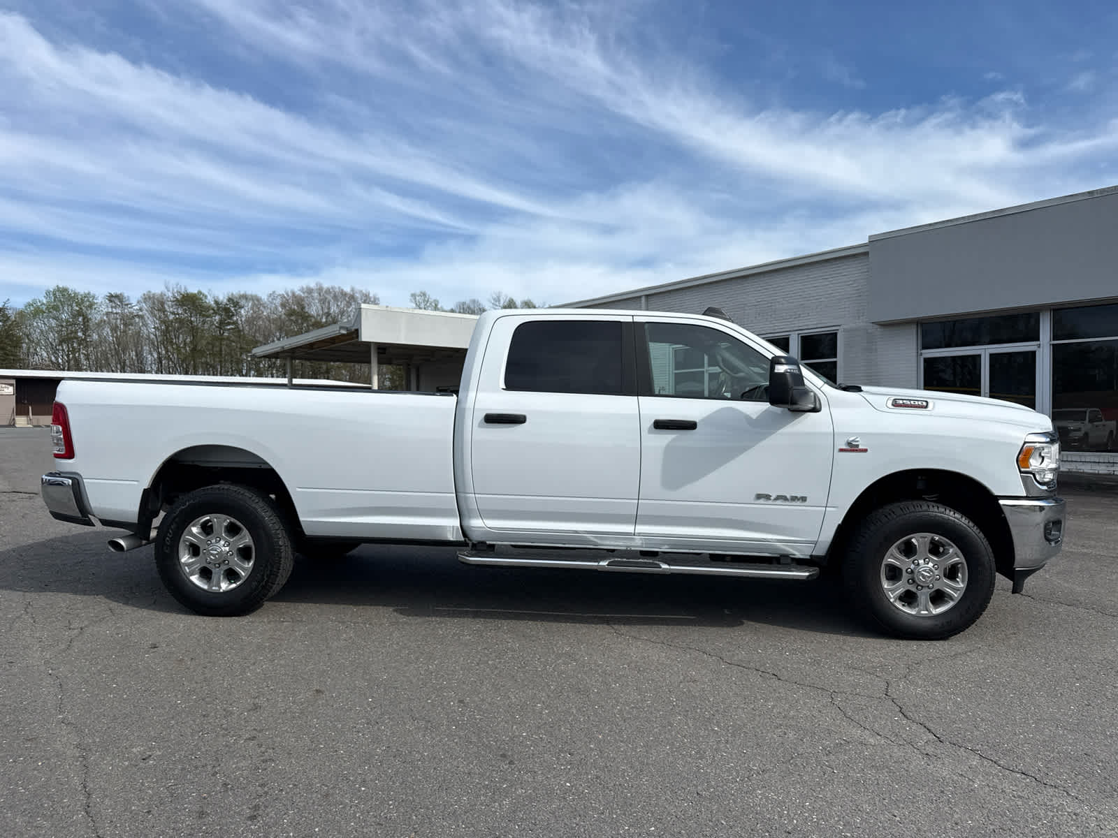 2024 RAM 3500 Big Horn Crew Cab 4x4 8' Box