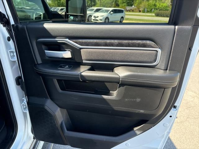 2024 RAM 3500 Big Horn Crew Cab 4x4 8' Box