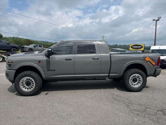 2026 RAM 2500 Limited Mega Cab 4x4 6'4' Box
