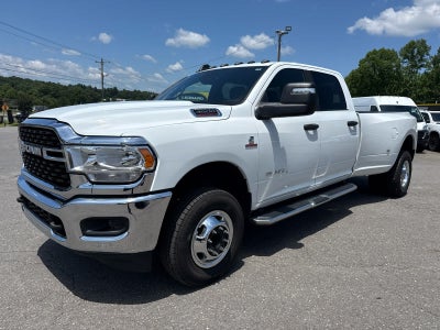 2024 RAM 3500 Big Horn Crew Cab 4x4 8' Box