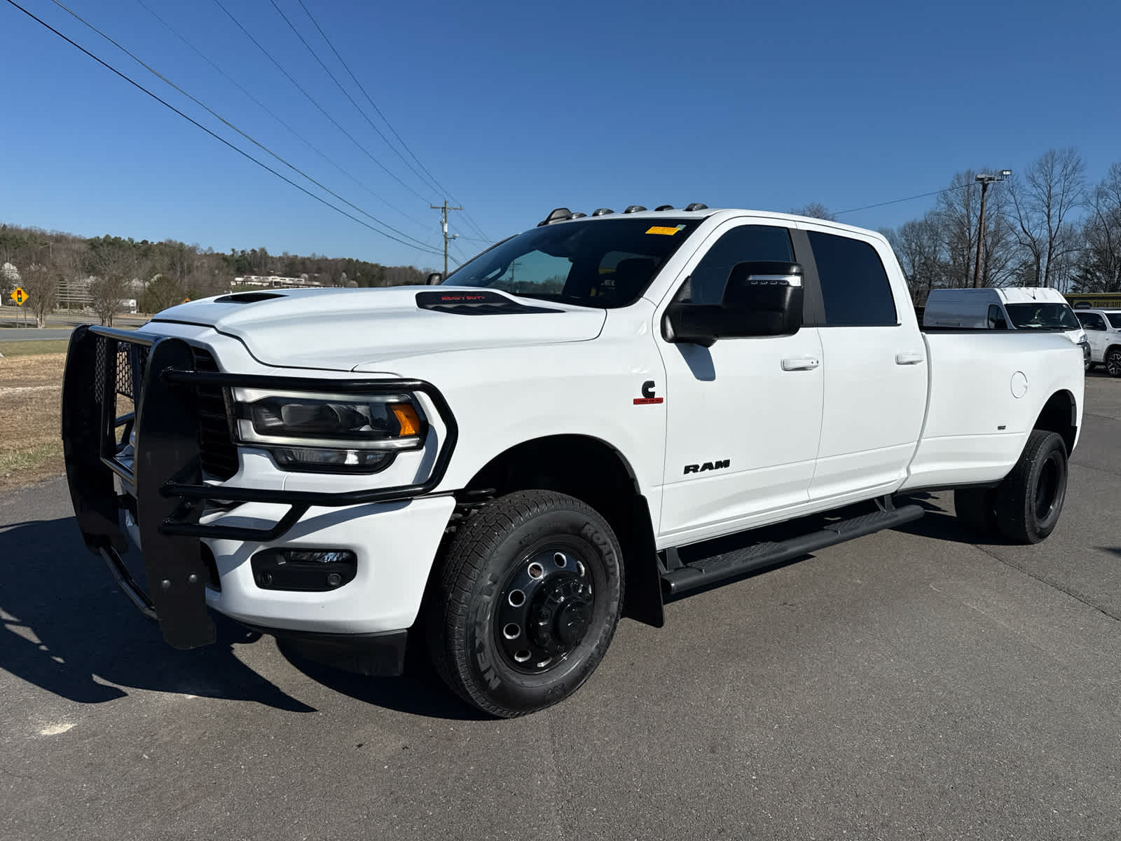 2024 RAM 3500 Laramie Crew Cab 4x4 8' Box