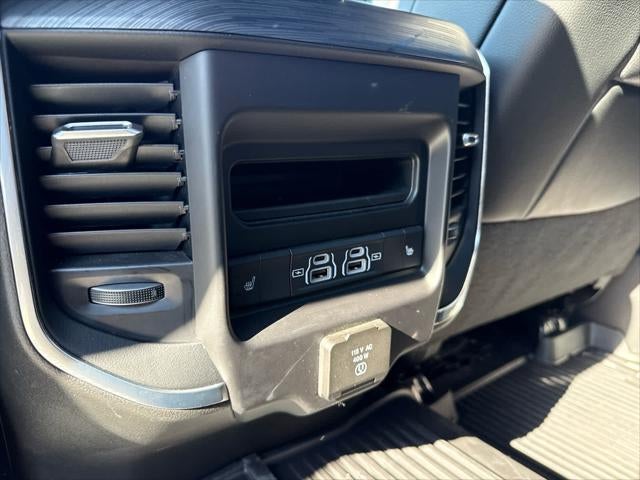 2024 RAM 3500 Laramie Crew Cab 4x4 8' Box