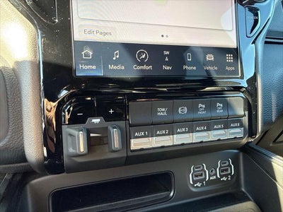 2024 RAM 3500 Laramie Crew Cab 4x4 8' Box