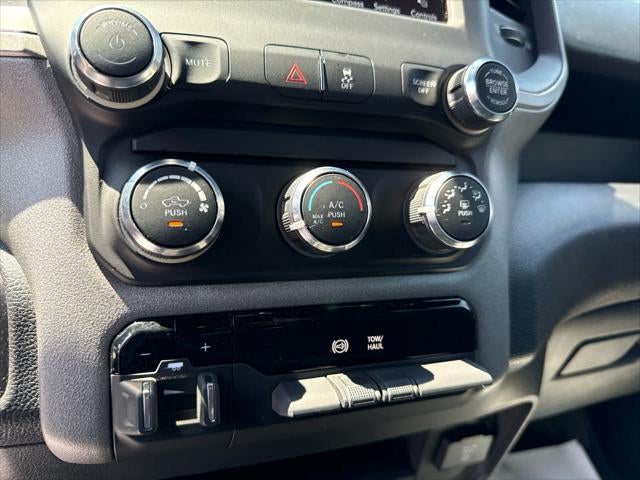 2021 RAM 2500 Tradesman Crew Cab 4x4 6'4' Box