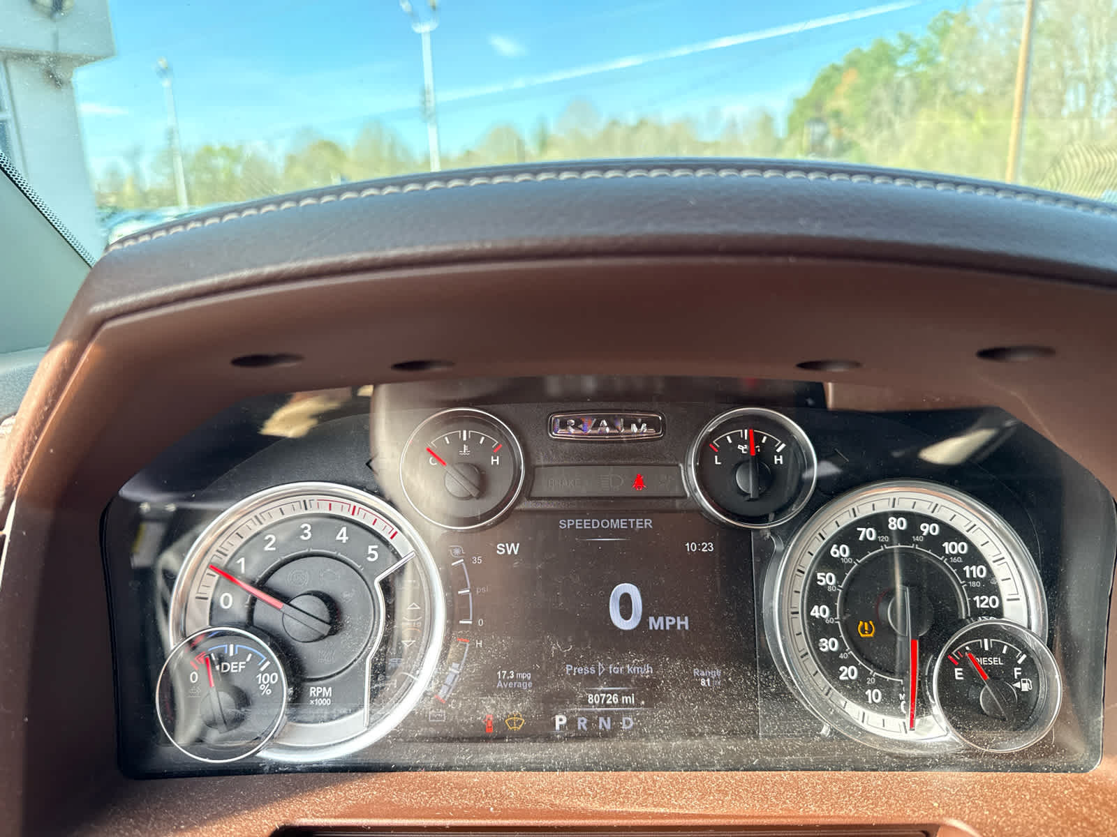 2018 RAM 2500 Laramie Crew Cab 4x4 6'4' Box