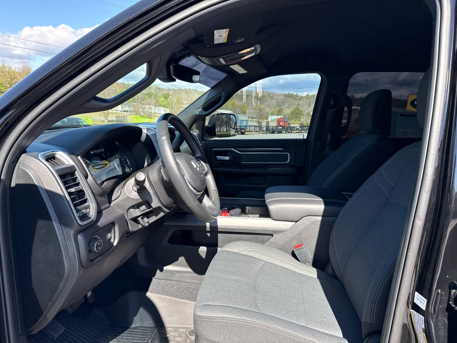 2022 RAM 2500 Big Horn Mega Cab 4x4 6'4'' Box