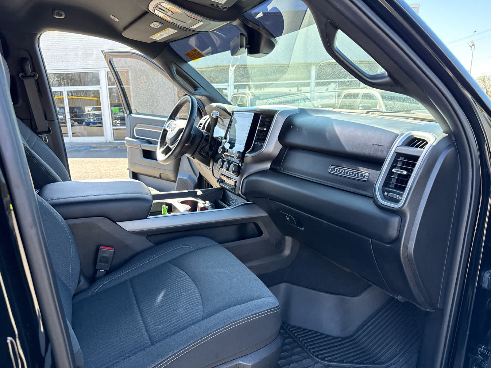 2022 RAM 2500 Big Horn Mega Cab 4x4 6'4'' Box