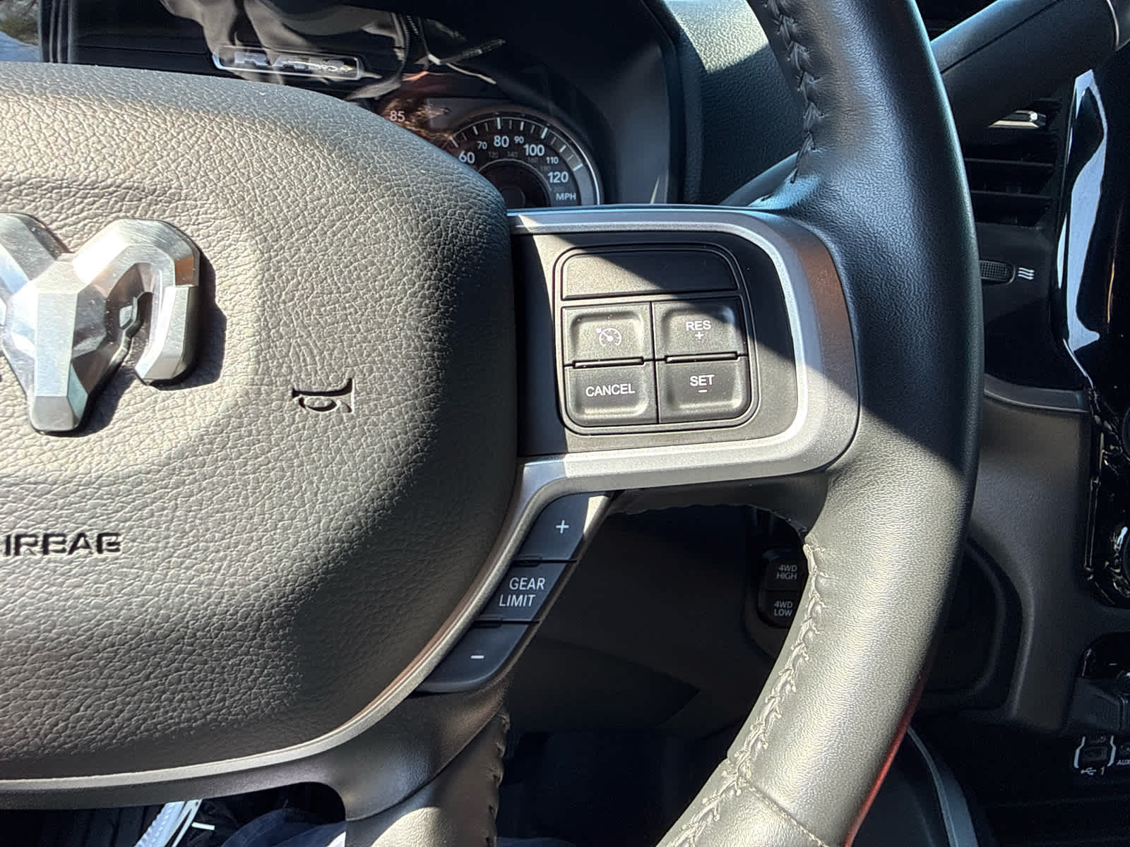 2022 RAM 2500 Big Horn Mega Cab 4x4 6'4'' Box