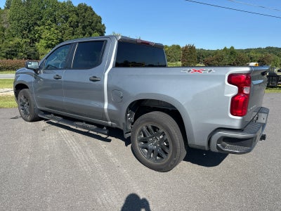 2023 Chevrolet Silverado 1500 4WD Crew Cab Short Bed Custom