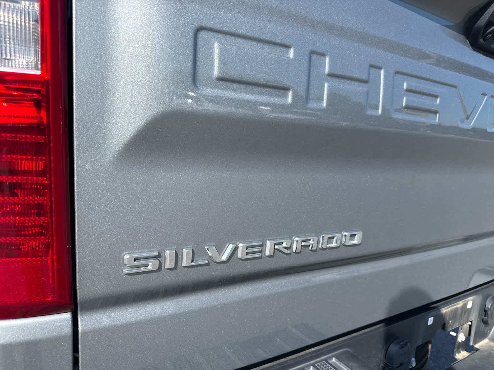 2023 Chevrolet Silverado 1500 4WD Crew Cab Short Bed Custom