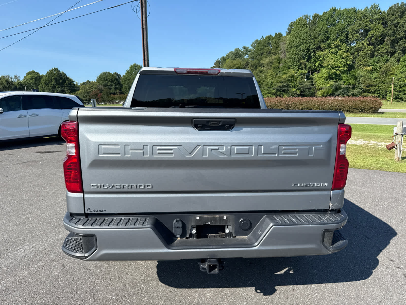 2023 Chevrolet Silverado 1500 4WD Crew Cab Short Bed Custom