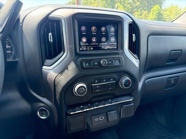 2023 Chevrolet Silverado 1500 4WD Crew Cab Short Bed Custom