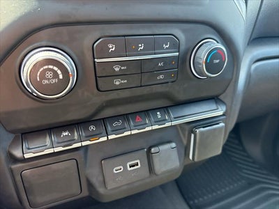 2023 Chevrolet Silverado 1500 4WD Crew Cab Short Bed Custom