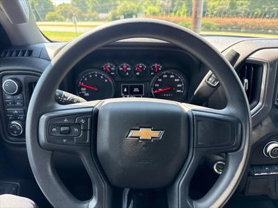 2023 Chevrolet Silverado 1500 4WD Crew Cab Short Bed Custom