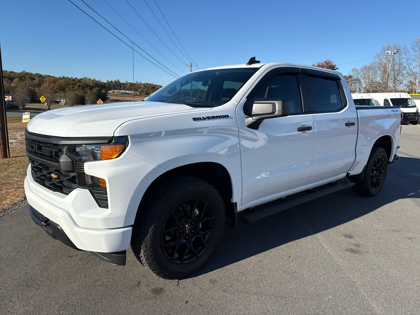 2024 Chevrolet Silverado 1500 4WD Crew Cab Short Bed Custom