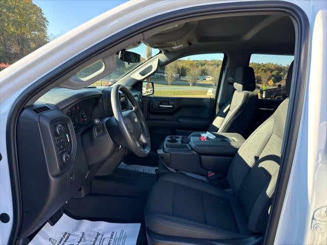 2024 Chevrolet Silverado 1500 4WD Crew Cab Short Bed Custom