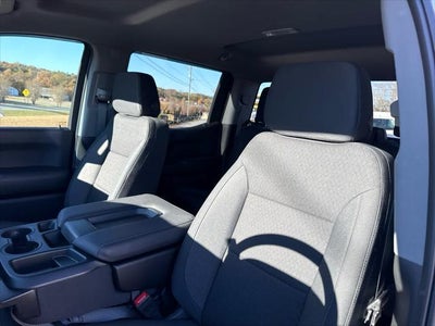 2024 Chevrolet Silverado 1500 4WD Crew Cab Short Bed Custom