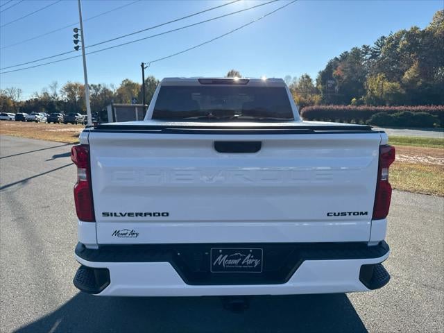 2024 Chevrolet Silverado 1500 4WD Crew Cab Short Bed Custom