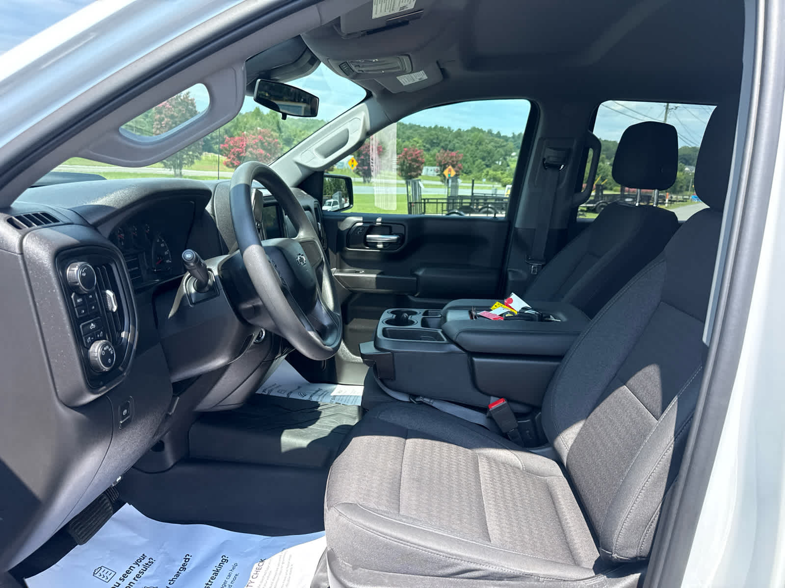 2024 Chevrolet Silverado 1500 4WD Crew Cab Short Bed Custom Trail Boss