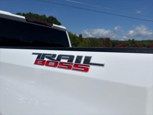 2024 Chevrolet Silverado 1500 4WD Crew Cab Short Bed Custom Trail Boss