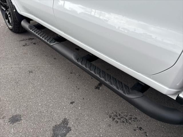 2024 Chevrolet Silverado 1500 4WD Crew Cab Short Bed Custom Trail Boss