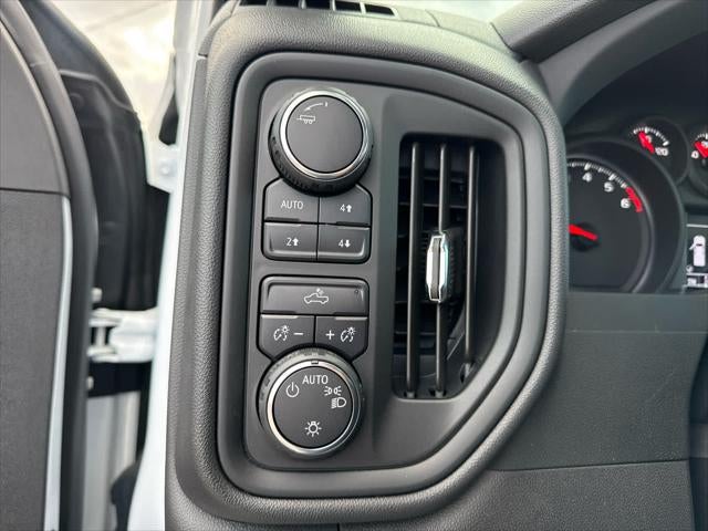 2024 Chevrolet Silverado 1500 4WD Crew Cab Short Bed Custom Trail Boss