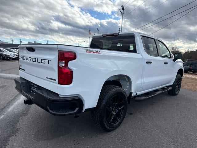 2024 Chevrolet Silverado 1500 4WD Crew Cab Short Bed Custom Trail Boss