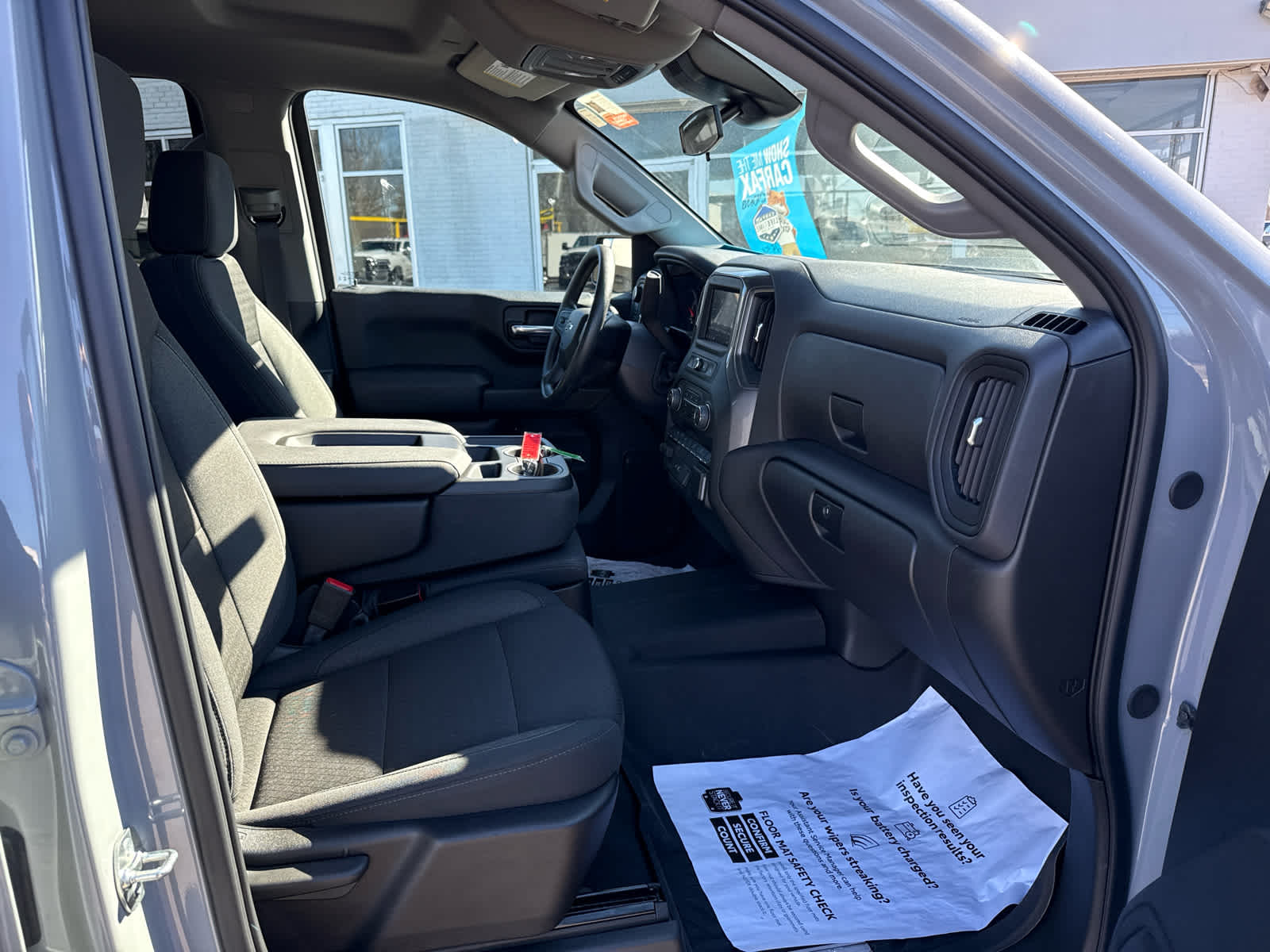 2025 Chevrolet Silverado 1500 4WD Crew Cab Short Bed Custom Trail Boss