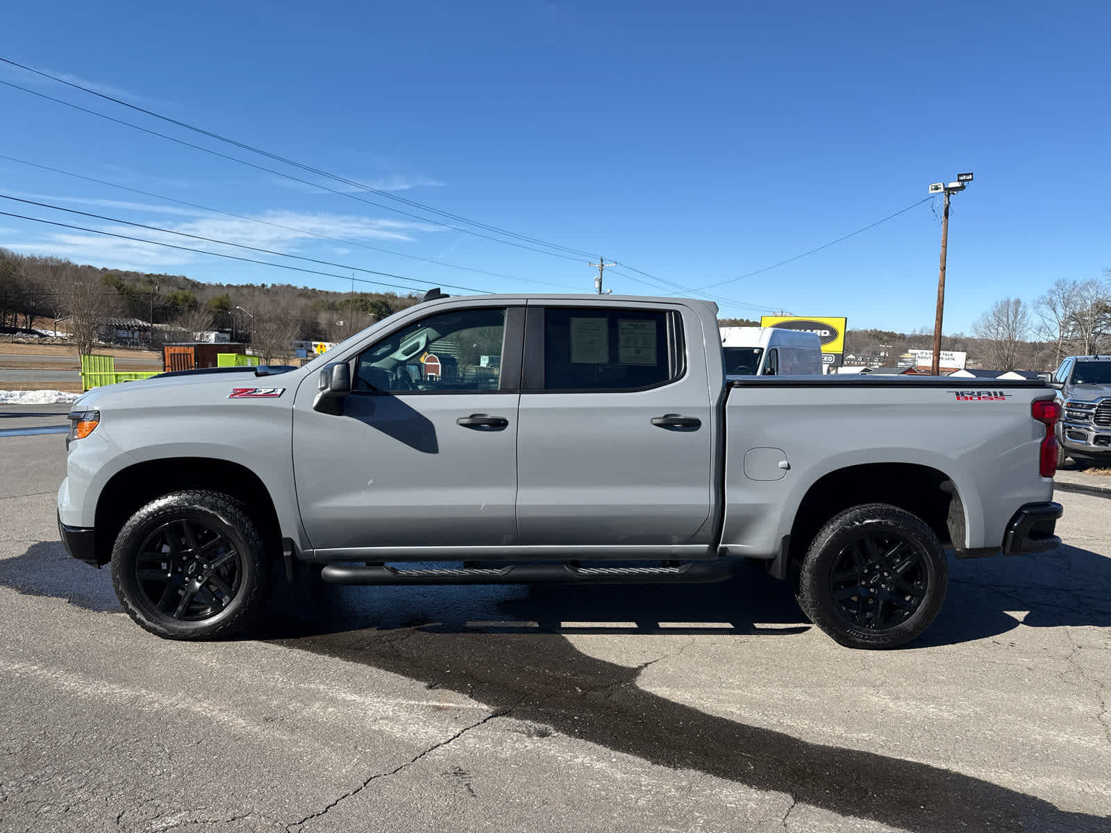2025 Chevrolet Silverado 1500 4WD Crew Cab Short Bed Custom Trail Boss