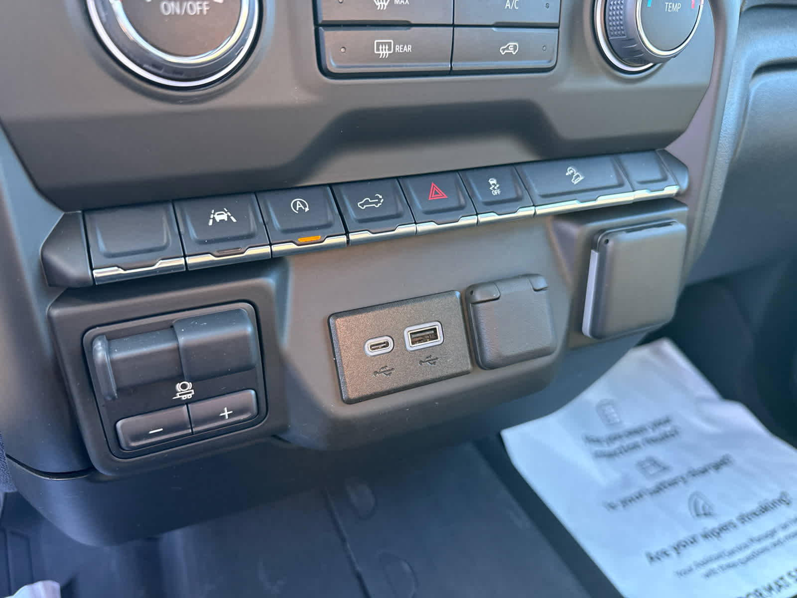 2025 Chevrolet Silverado 1500 4WD Crew Cab Short Bed Custom Trail Boss