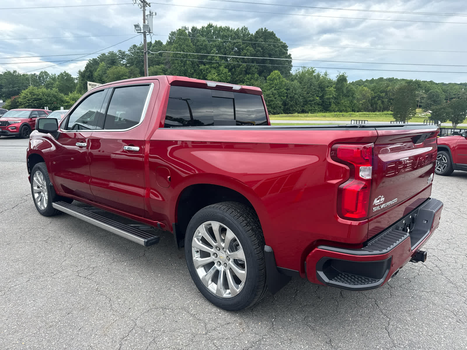 2021 Chevrolet Silverado 1500 4WD Crew Cab Short Bed High Country