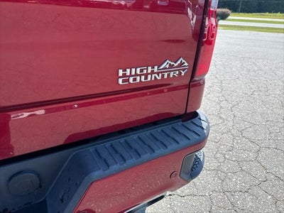 2021 Chevrolet Silverado 1500 4WD Crew Cab Short Bed High Country