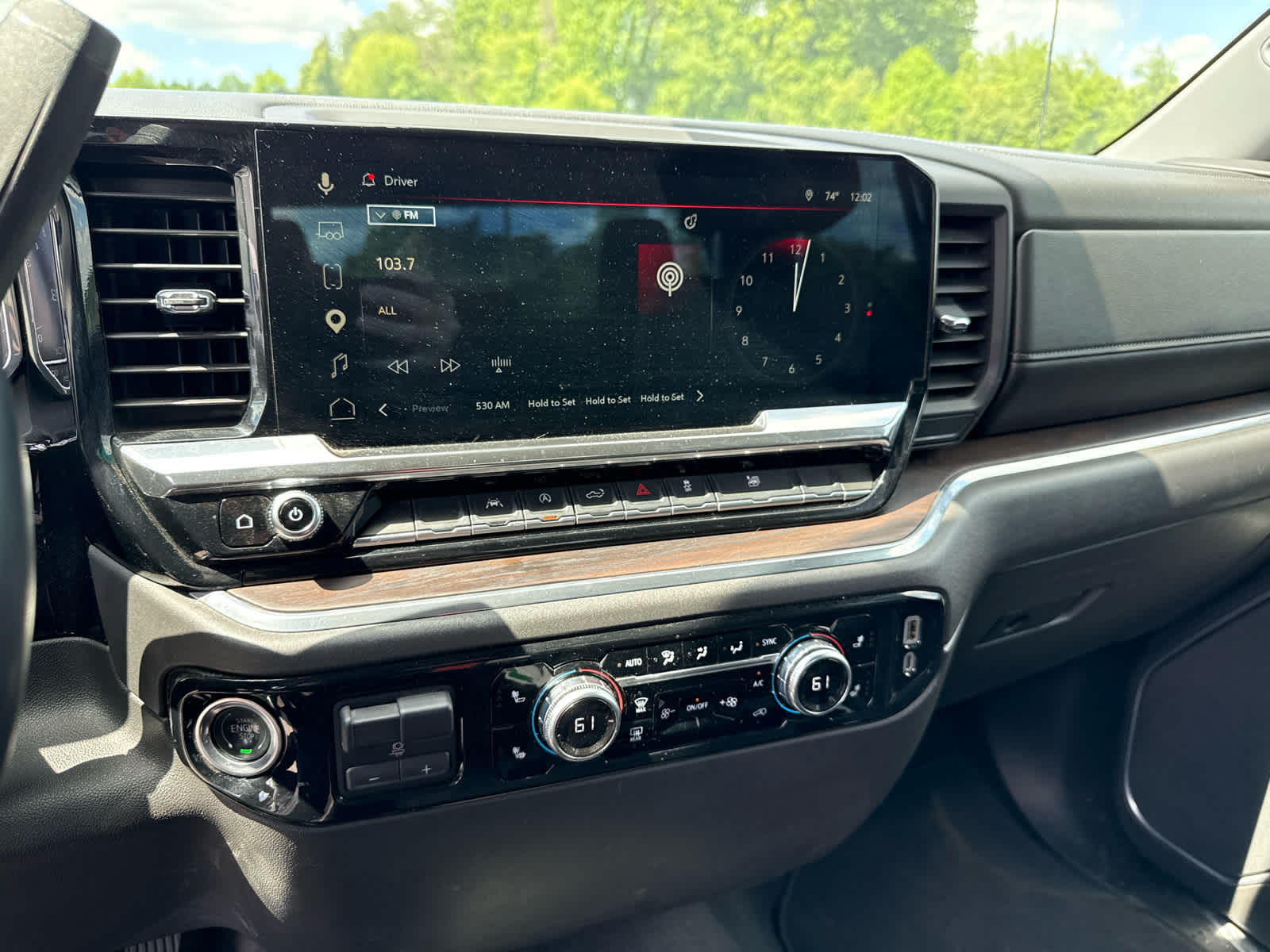 2025 GMC Sierra 1500 2WD Crew Cab Short Box SLT