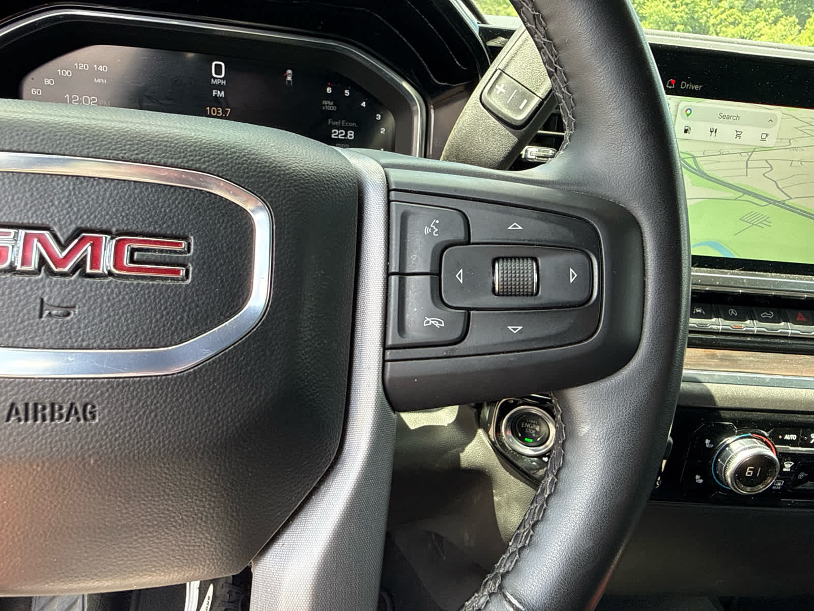 2025 GMC Sierra 1500 2WD Crew Cab Short Box SLT