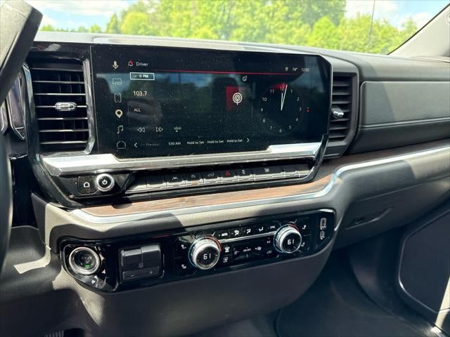 2025 GMC Sierra 1500 2WD Crew Cab Short Box SLT