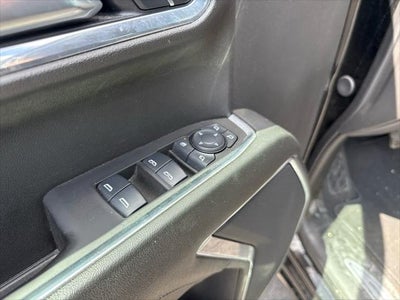 2025 GMC Sierra 1500 2WD Crew Cab Short Box SLT