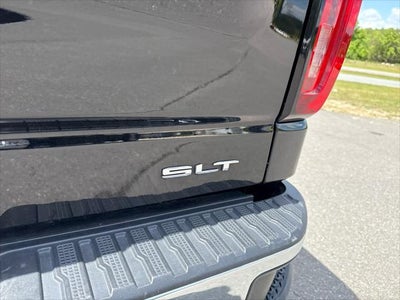 2025 GMC Sierra 1500 2WD Crew Cab Short Box SLT
