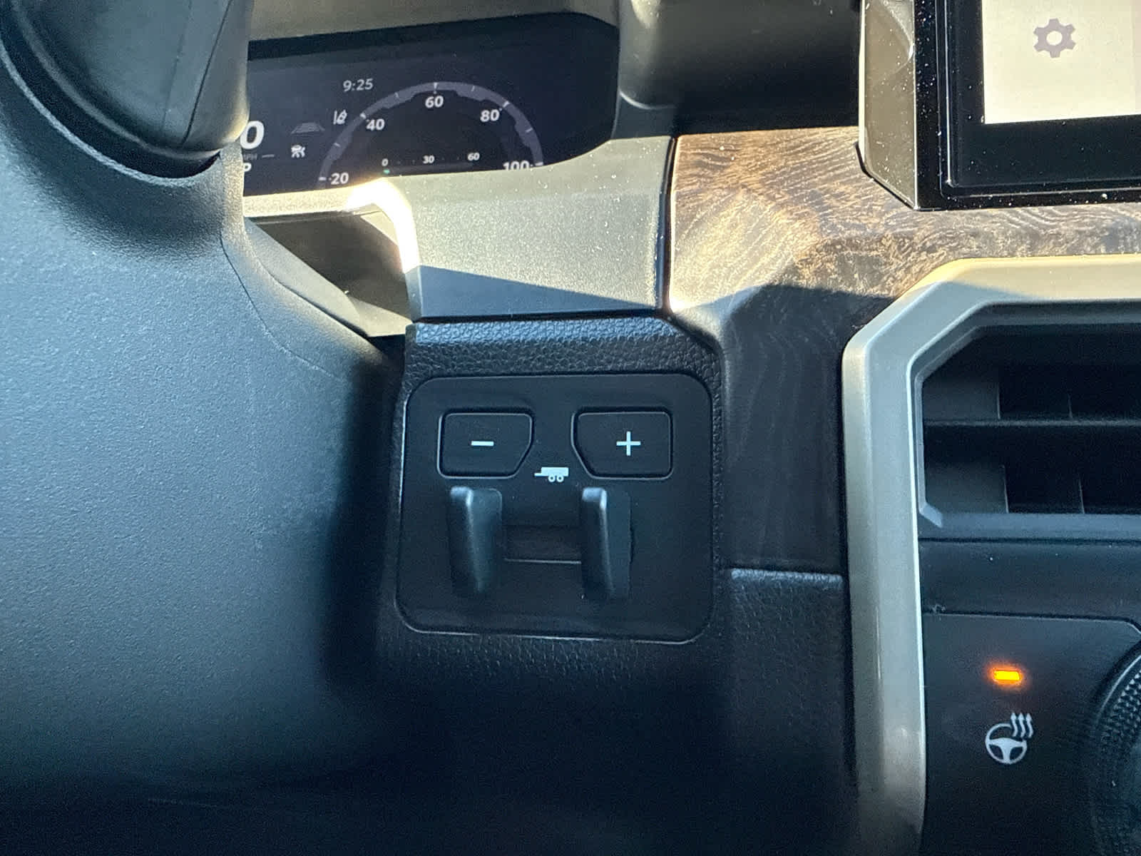 2025 Toyota Tacoma Hybrid Limited