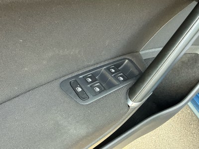 2016 Volkswagen Golf TSI S 4-Door