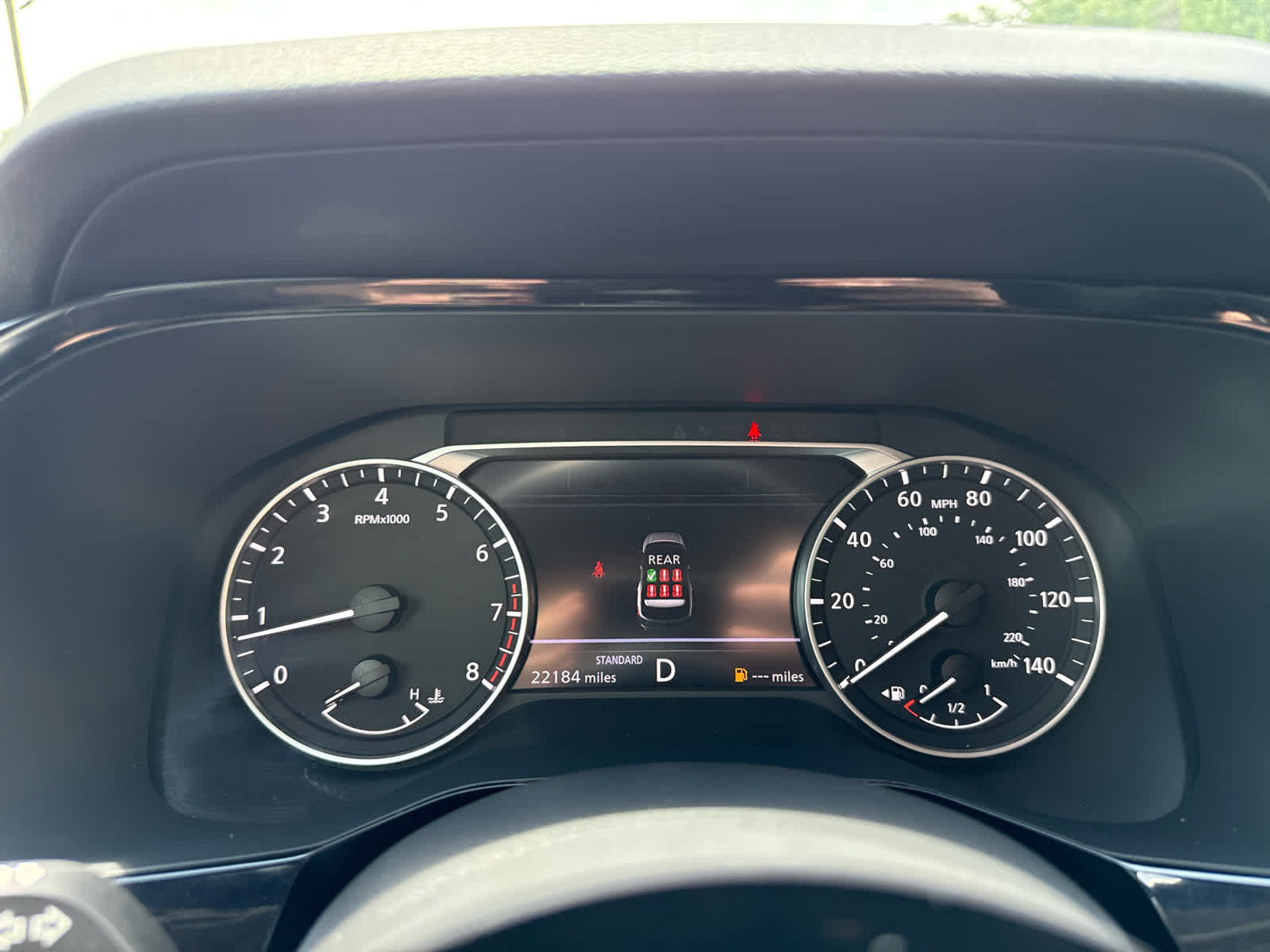 2025 Nissan Pathfinder SL FWD