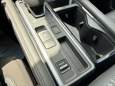 2025 Nissan Pathfinder SL FWD