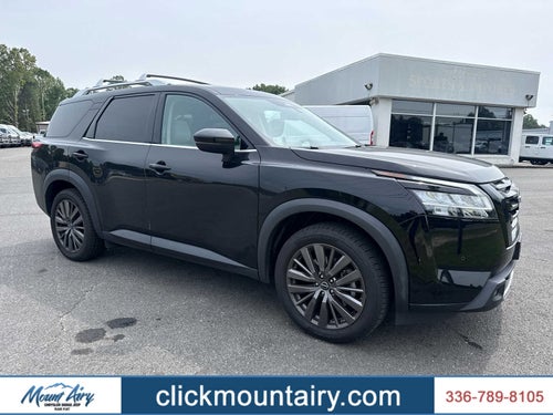 2023 Nissan Pathfinder SL 4WD