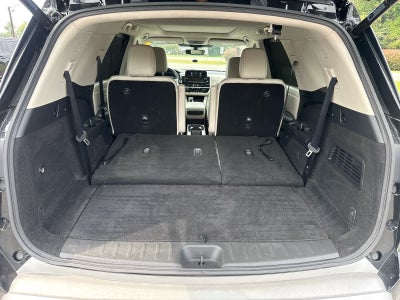2023 Nissan Pathfinder SL 4WD