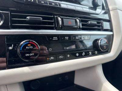 2023 Nissan Pathfinder SL 4WD