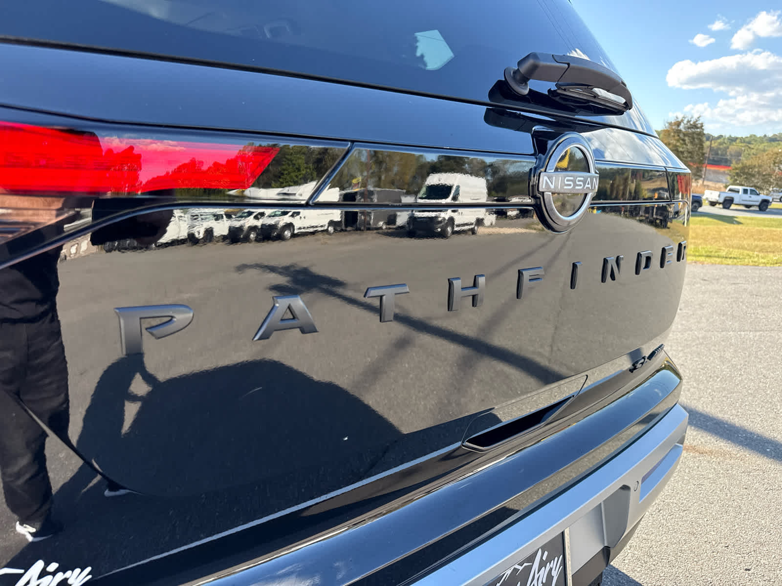 2023 Nissan Pathfinder SL 4WD