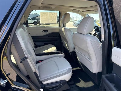 2023 Nissan Pathfinder SL 4WD