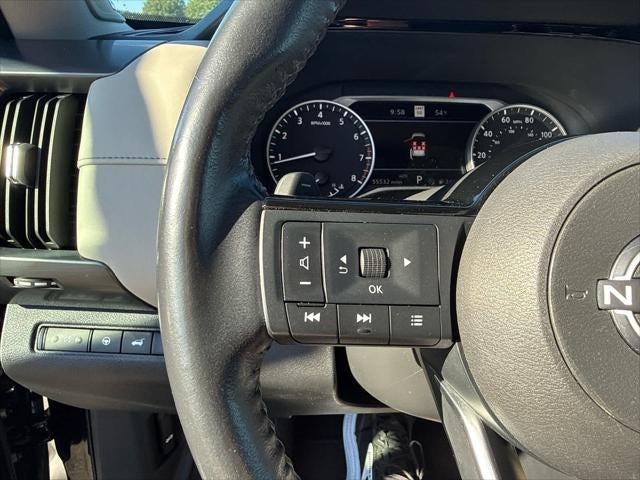 2023 Nissan Pathfinder SL 4WD
