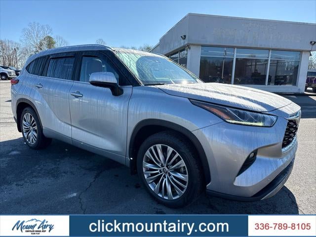 2022 Toyota Highlander Platinum