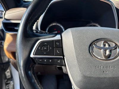 2022 Toyota Highlander Platinum
