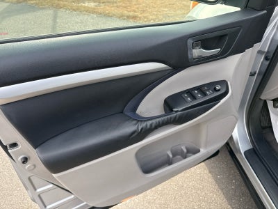 2014 Toyota Highlander XLE V6